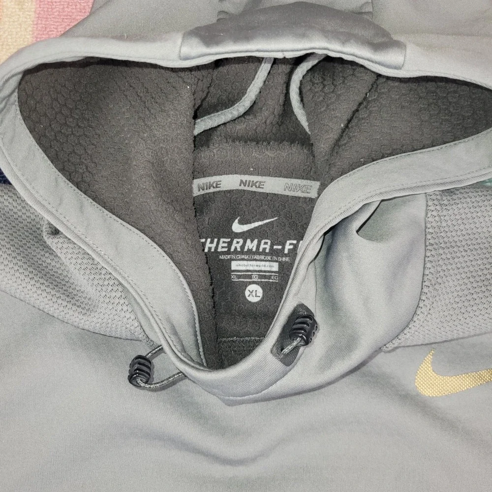 Nike Therma-FIT Hoodie‎ Mens XL Swoosh Pullover Fleece Sweatshirt